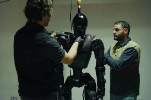 Công ty công nghệ Mỹ thử nghiệm robot hình người trên chiến trường Ukraine
