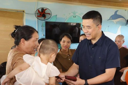 Quan tâm thực hiện tốt công tác bảo vệ, chăm sóc, giáo dục trẻ em