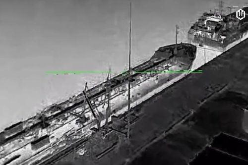 Tin thế giới tối 31-5: UAV Ukraine tập kích tàu của 'hạm đội bóng tối' và kho dầu Nga