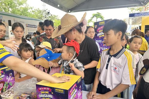 Hàng nghìn trẻ em tham gia 'Lễ hội mùa hè - Chơi để học'