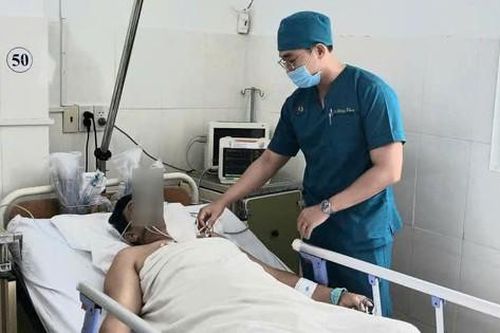 Chi tiết các khoản đãi ngộ cho bác sĩ làm việc ở Khánh Hòa