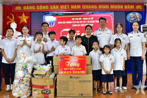 Mang Tết thiếu nhi đến với trẻ mồ côi