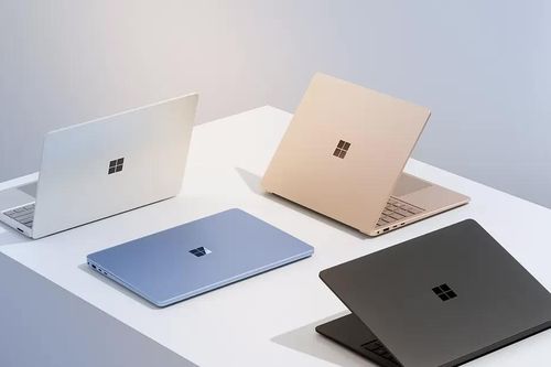 [GALLERY] Microsoft Surface bị quay lưng vì laptop AI quá đắt