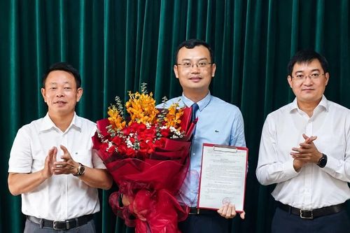 Nhà báo Nguyễn Ngọc Tiến giữ chức Phó Bí thư Đảng ủy, Chủ nhiệm Ủy ban Kiểm tra Đảng ủy Báo Tiền Phong