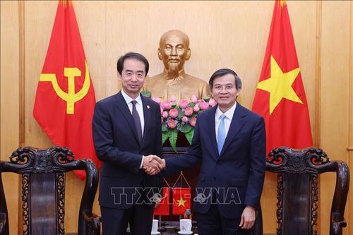 Đổi mới hoạt động hợp tác trao đổi lý luận, bồi dưỡng cán bộ Việt Nam - Trung Quốc