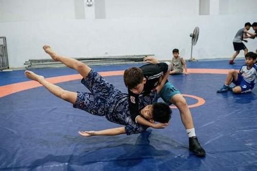 Mùa hè trên thảm vật: Những lựa chọn ngược dòng