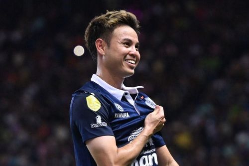 Bỏ xa Ronaldo, đội trưởng Thái Lan áp sát kỷ lục của Messi