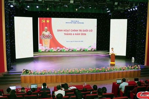 Báo và Phát thanh, truyền hình Sơn La sinh hoạt chính trị dưới cờ tháng 6