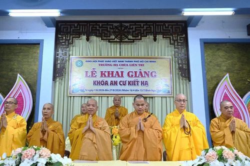 Lễ khai giảng khóa An cư kiết hạ cho Tăng Ni các phường Vũng Tàu, Tam Thắng, Phước Thắng, Rạch Dừa