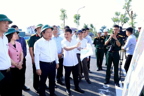 Chủ tịch Hà Nội thị sát, thúc tiến độ 2 dự án khu đô thị đa mục tiêu