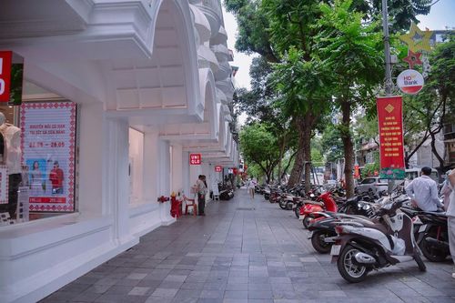 Bộ Xây dựng đề nghị bổ sung trách nhiệm giám sát khi thí điểm khai thác vỉa hè