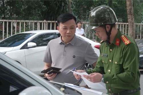 Phường Nghĩa Đô giải quyết điểm nghẽn về giao thông tĩnh