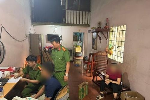 Triệt phá đường dây làm giả giấy tờ