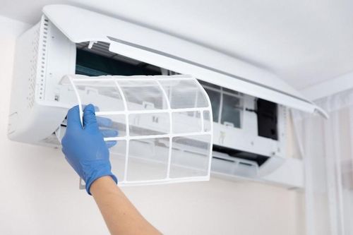 3 cách tự làm sạch điều hòa mà không cần gọi thợ