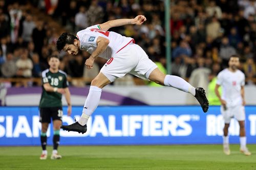 Ngôi sao số một Iran mất suất dự World Cup