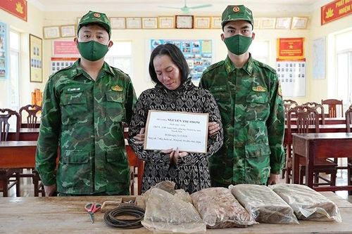 Thanh Hóa: Bắt quả tang đối tượng tàng trữ vật liệu nổ