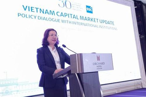 Tập trung 'tháo gỡ' nhiều rào cản để thu hút nhà đầu tư chứng khoán