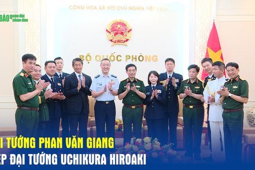 Đại tướng Phan Văn Giang tiếp Đại tướng Uchikura Hiroaki