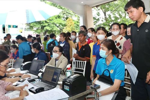 Tạo đột phá chăm lo quyền lợi đoàn viên công đoàn: Đồng hành với nhiều chương trình thiết thực