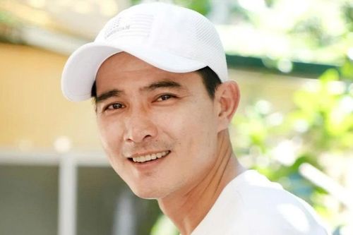 Quang Sự trở lại phim giờ vàng