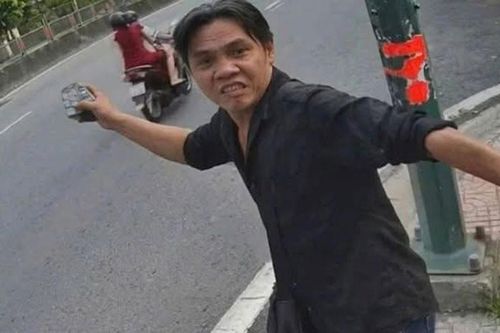 Đối tượng đập phá hơn 10 tủ đổi pin xe điện