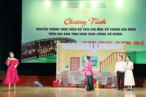6 đội thi truyền thông thực hiện Bộ tiêu chí ứng xử trong gia đình