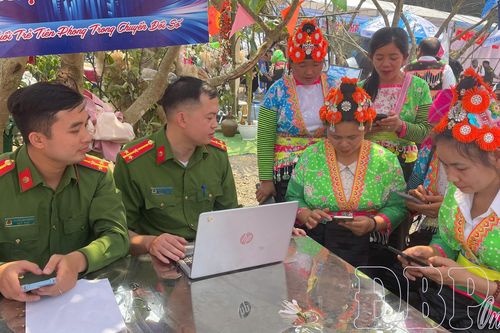 Giữ vững an ninh từ cơ sở