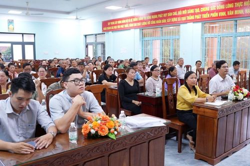 Hội Nông dân tỉnh tập huấn nâng cao năng lực quản lý kinh tế tập thể tại xã Vạn Thắng