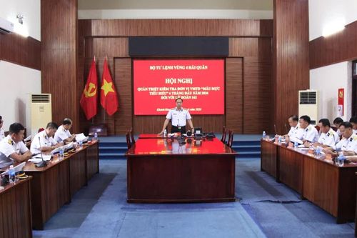 Bộ Tư lệnh Vùng 4 Hải quân kiểm tra đơn vị vững mạnh toàn diện tại Lữ đoàn 162
