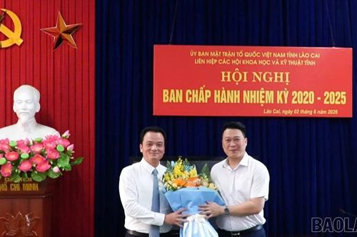 Đồng chí Giàng Quốc Hưng được bầu giữ chức Chủ tịch Liên hiệp các Hội Khoa học và Kỹ thuật tỉnh