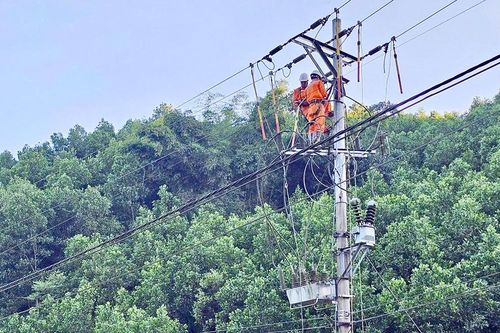 Điện về thắp sáng vùng cao