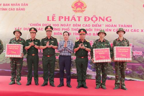 Phát động 'Chiến dịch 100 ngày đêm cao điểm' hoàn thành xây dựng các trường phổ thông nội trú liên cấp tại các xã biên giới