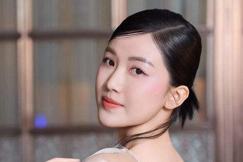 Vì sao khán giả đồng loạt gọi tên một sao nữ phim VTV đã vắng bóng 3 năm nay?