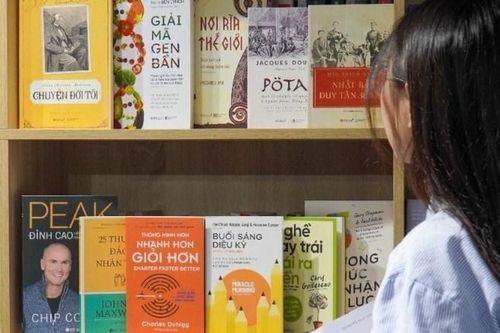 Thư viện công cộng trước khoảng trống