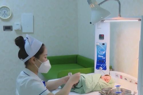[Video] Đề xuất cấp thẻ căn cước cho trẻ sơ sinh