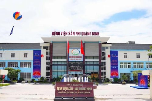 Quảng Ninh: Một nhân viên thử việc tử vong trong thang máy bệnh viện