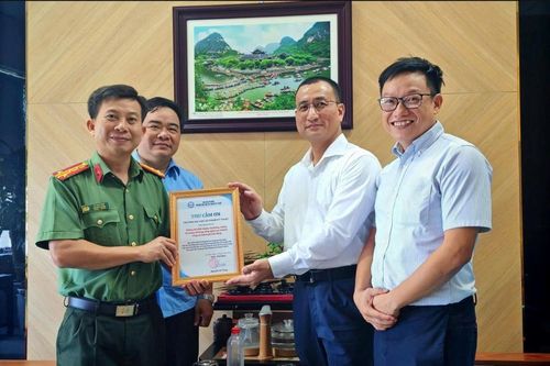 'Lá chắn số' từ những cú click chuột