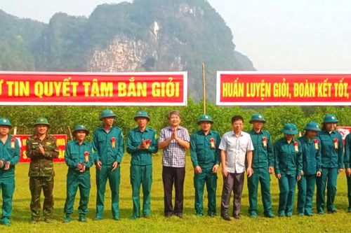 Nâng cao chất lượng huấn luyện, sẵn sàng chiến đấu