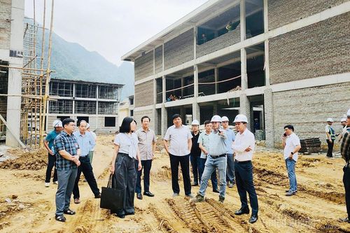 Đoàn công tác Ủy ban Kiểm tra Trung ương kiểm tra Dự án Trường Phổ thông nội trú liên cấp tại Minh Tân