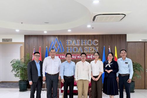 Ban giám hiệu Trường Đại học Hoa Sen gặp gỡ Đại diện Tạp chí Kinh tế Môi trường tại TP.HCM