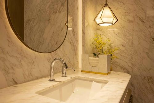 Chỉ thay bóng đèn vài trăm nghìn đồng, căn hộ nhỏ trông rộng hơn và sang hơn thấy rõ