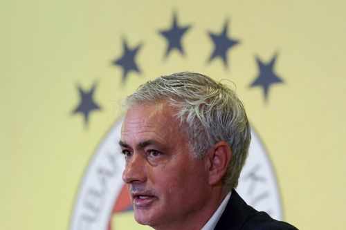 Mourinho gây náo loạn Thổ Nhĩ Kỳ