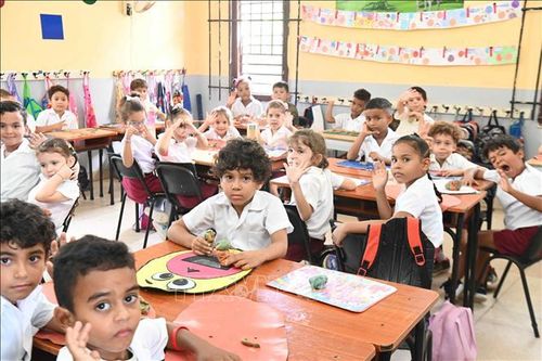 UNESCO cảnh báo tác động của lệnh cấm vận đối với nền giáo dục Cuba