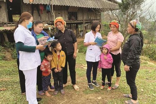 Mức hỗ trợ với nhân viên y tế thôn, tổ dân phố được điều chỉnh từ 15/7, không phải ai cũng biết