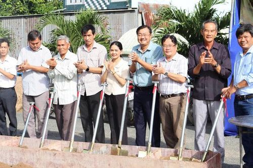 Xã Chợ Mới khởi công xây dựng cầu Trường Tiểu học A Kiến An