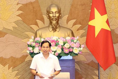 Tổng Thư ký Quốc hội, Chủ nhiệm Văn phòng Quốc hội Lê Quang Mạnh chủ trì họp giao ban với các đơn vị của Văn phòng Quốc hội