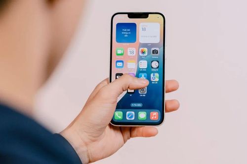 Đừng vội đổi iPhone mới: Làm 3 bước này, điện thoại hết giật, lag, mượt như vừa bóc seal