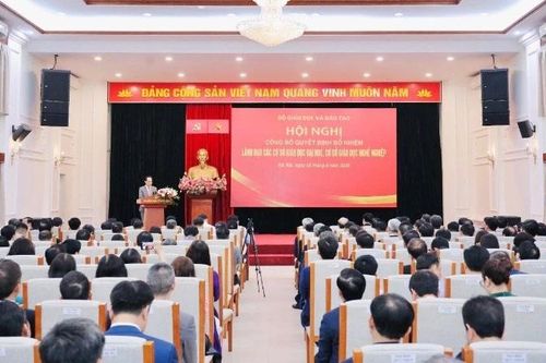 Bộ Giáo dục và Đào tạo bổ nhiệm 153 lãnh đạo cơ sở giáo dục đại học, nghề nghiệp trực thuộc