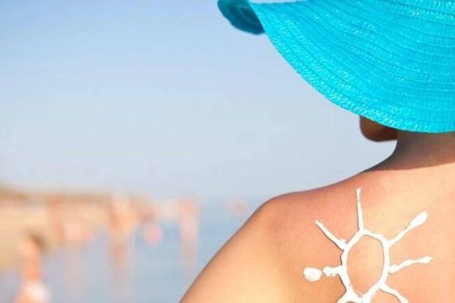Giải đáp tất tần tật cách sử dụng kem chống nắng