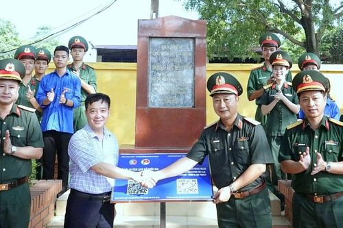 Đưa địa điểm Bác Hồ trao cờ 'Trung với nước, hiếu với dân' lên không gian số